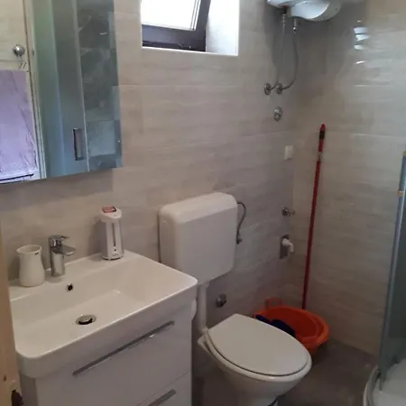 Apartment Frane-20m From