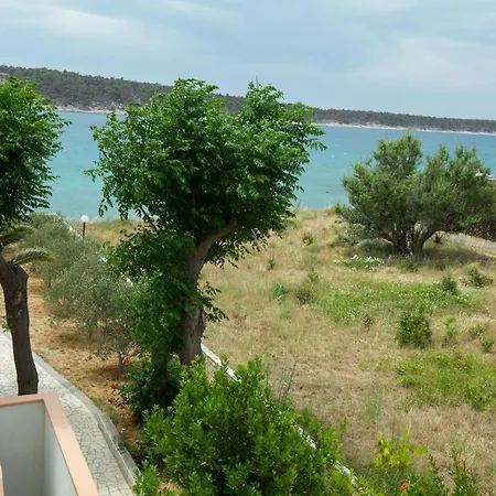 Apartment Frane-20m From *